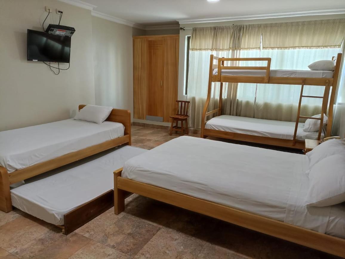 Hotel Marvento I Salinas  Exterior photo